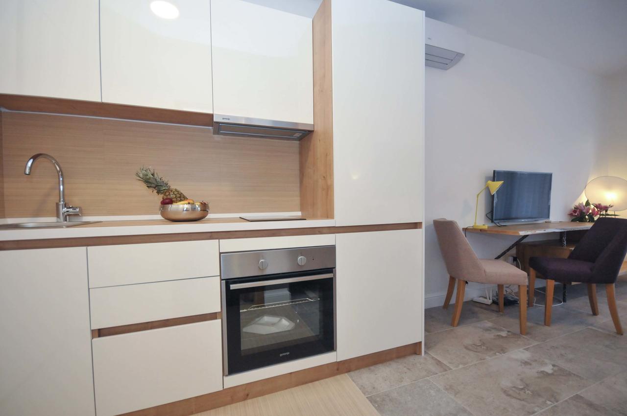 Corso Levante Luxury Suites Petrovac Exterior photo