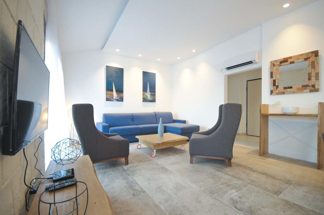 Corso Levante Luxury Suites Petrovac Exterior photo
