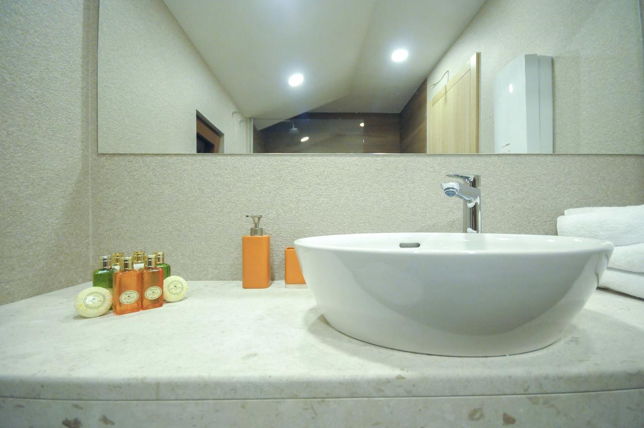 Corso Levante Luxury Suites Petrovac Exterior photo