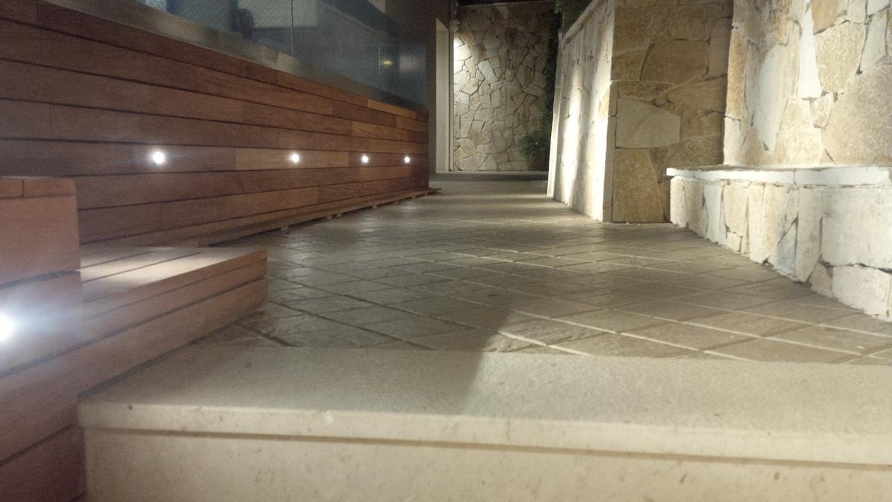 Corso Levante Luxury Suites Petrovac Exterior photo